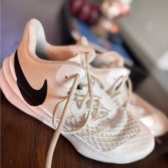 Nike Adults' Hyperspeed Court Volleyball Shoes - Picture 1 of 6